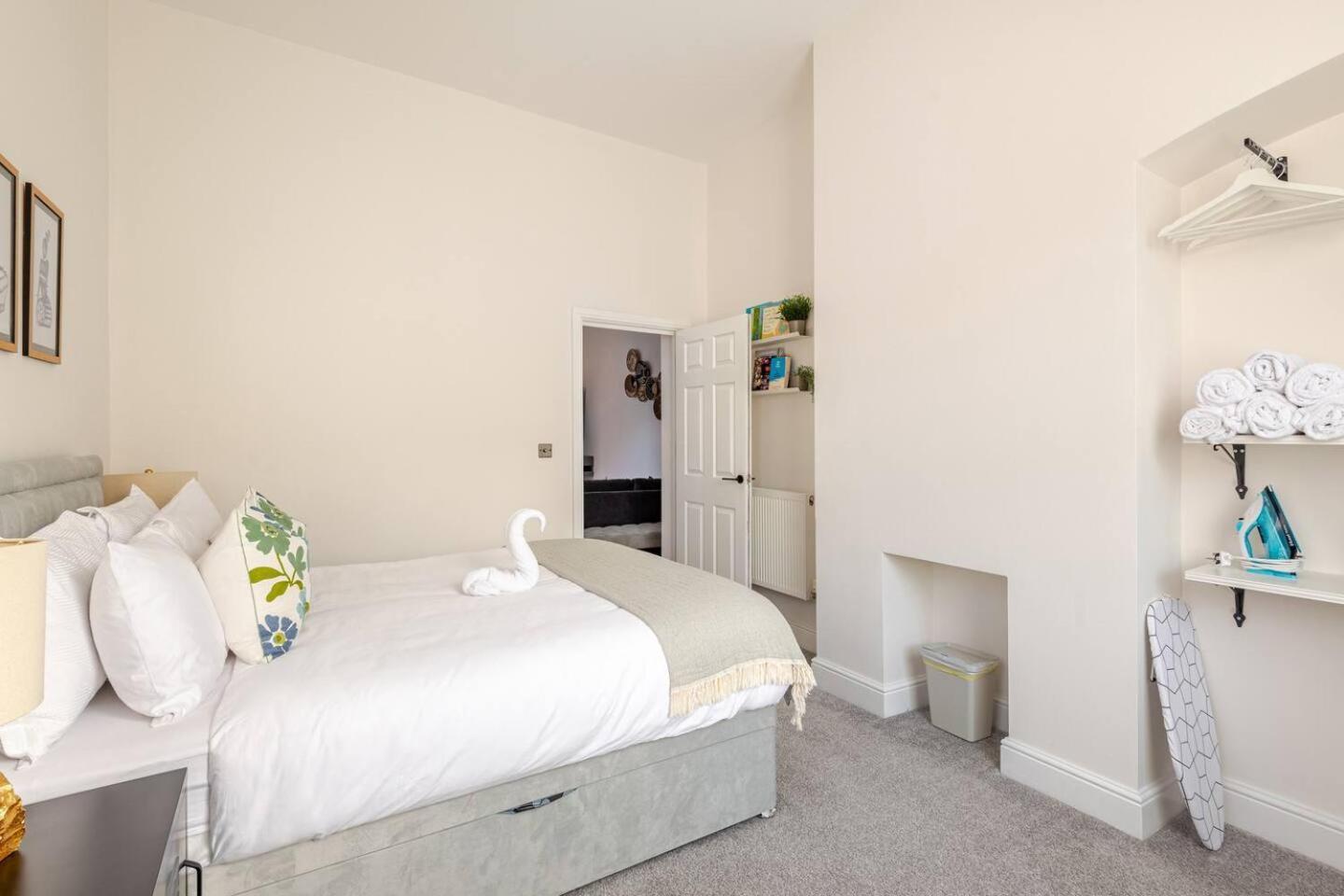 Stylish Flat In Central Location With Free Parking 史云顿 外观 照片