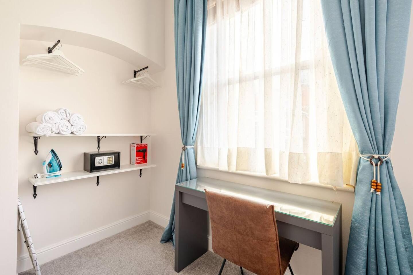 Stylish Flat In Central Location With Free Parking 史云顿 外观 照片